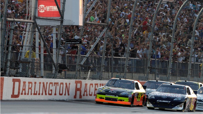 NASCAR Sprint Cup Auto_Darlington.jpg